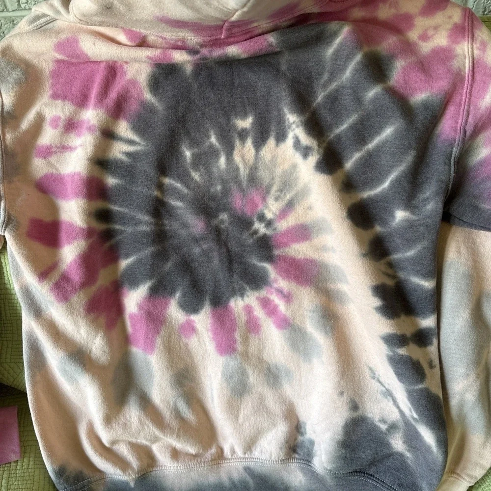UrbanOutfitters Pink Floyd 1973 World Tour TieDye Hoodie Men's M Dark Side Retro